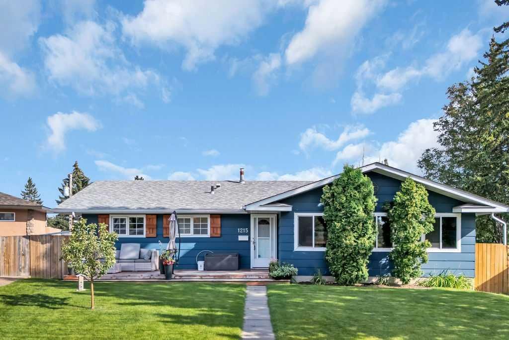 1215 Mapleglade Place SE, Calgary, Alberta, T2J 2H5