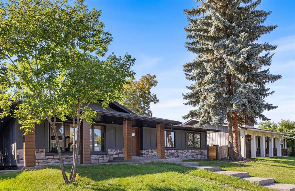 240 Lake Bonavista Drive SE, Calgary, Alberta, T2J 3M4