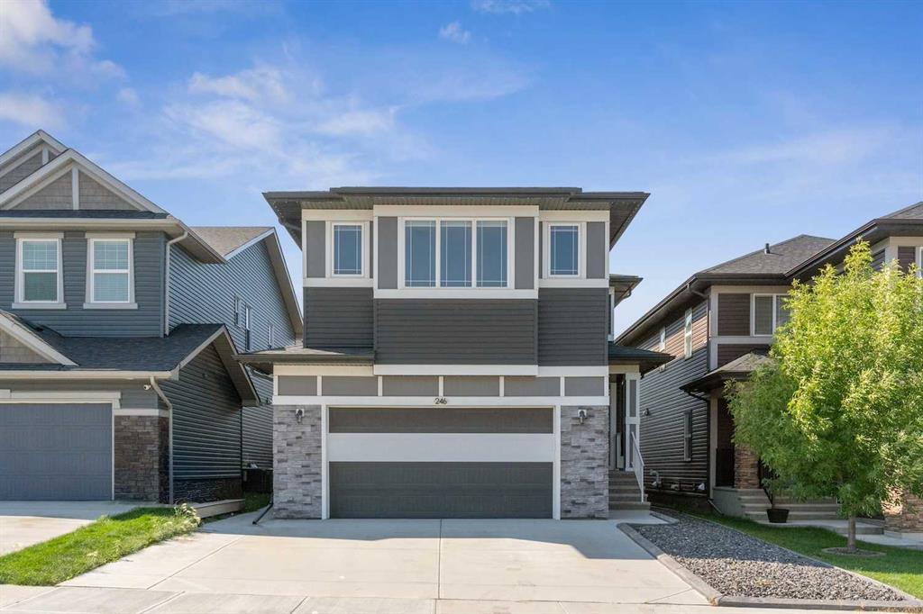246 Evansglen Drive NW, Calgary, Alberta, T3P 0X8