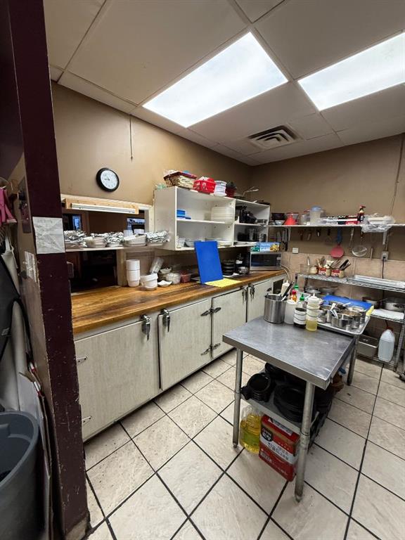 123 Restaurant Avenue, Calgary, Alberta, T2E 6M6