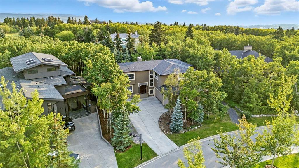 62 Posthill Drive SW, Calgary, Alberta, T3H 0A8