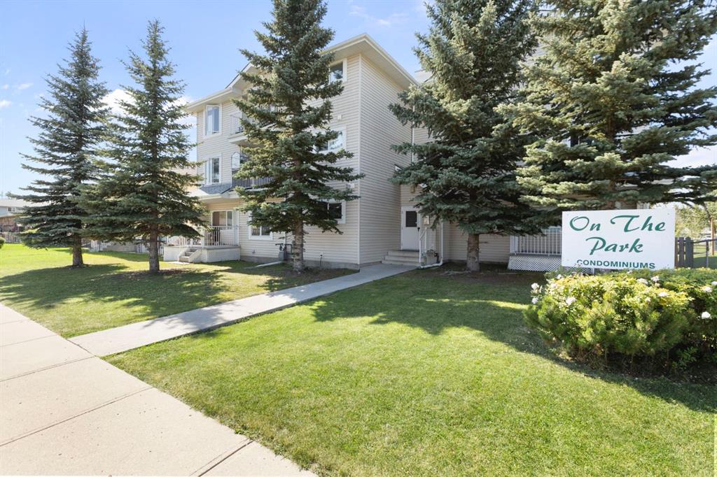 #302 4327 75 Street NW, Calgary, Alberta, T3B 2M7