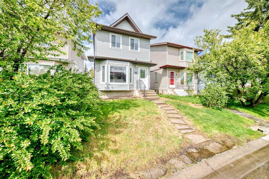 42 Taraglen Road NE, Calgary, Alberta, T3J 2N6