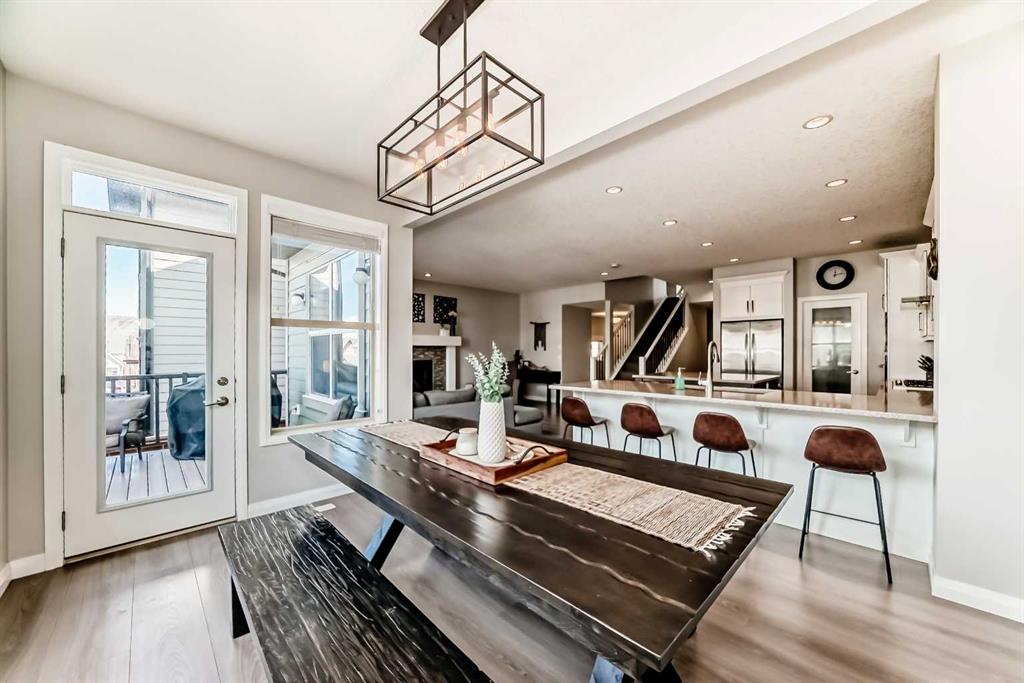 22 Riviera Place, Cochrane, Alberta, T4C 0V4