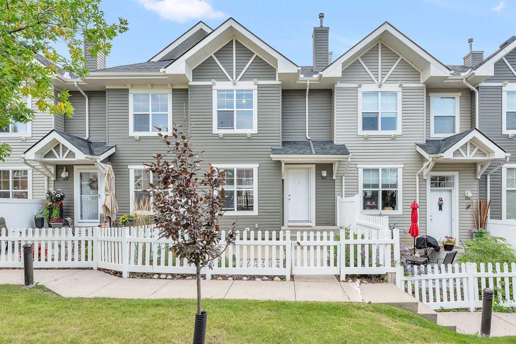 216 Toscana Gardens NW, Calgary, Alberta, T3L 3C4