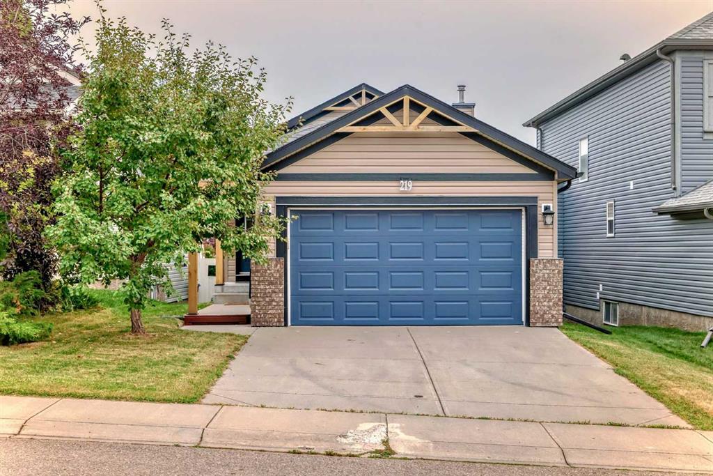 219 Covepark Green NE, Calgary, Alberta, T3K 6K9
