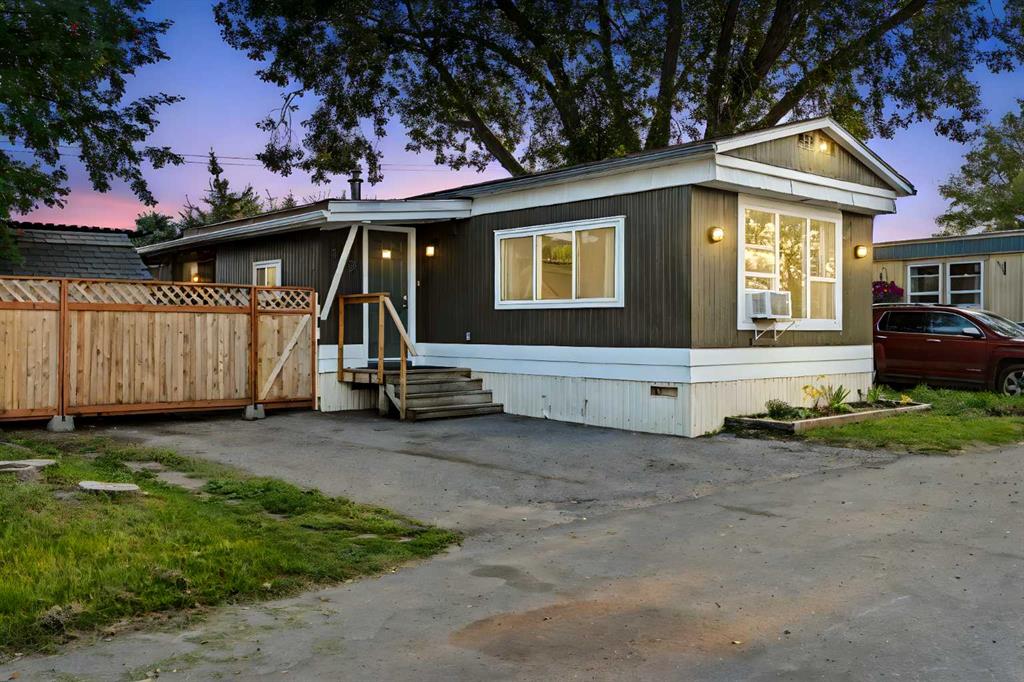 109 Sunset Way NE, High River, Alberta, T1V1J4