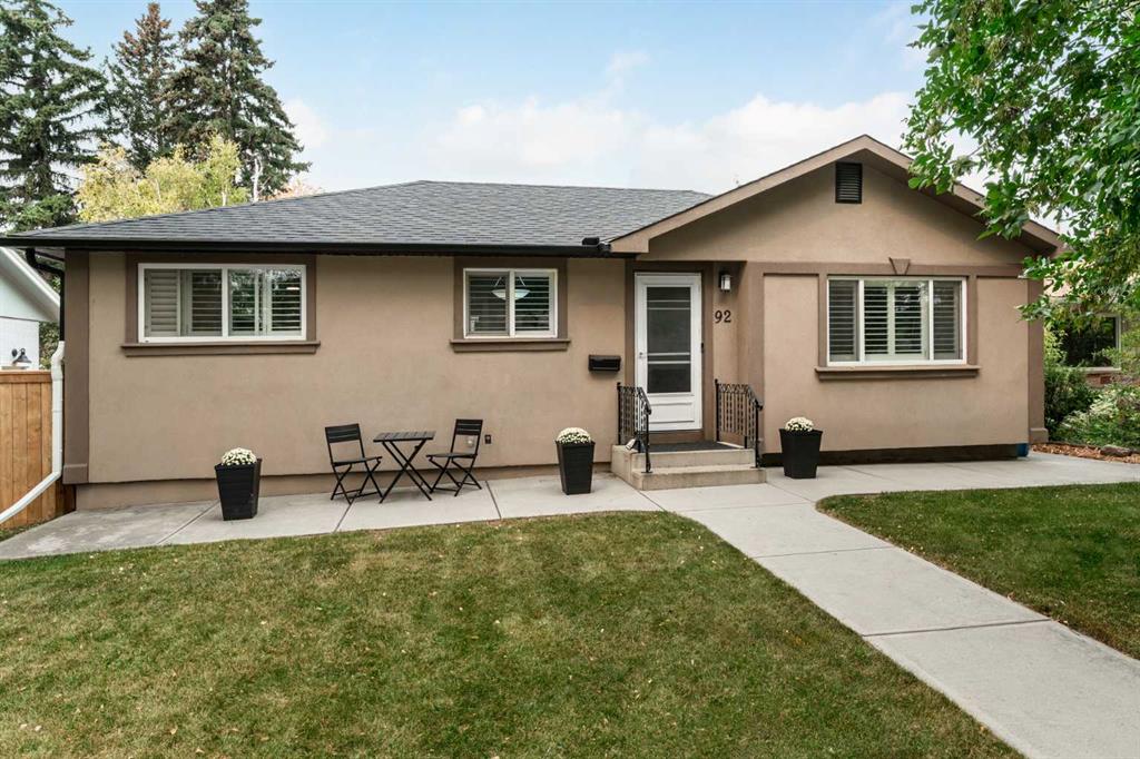 92 Baker Crescent NW, Calgary, Alberta, T2L 1R4