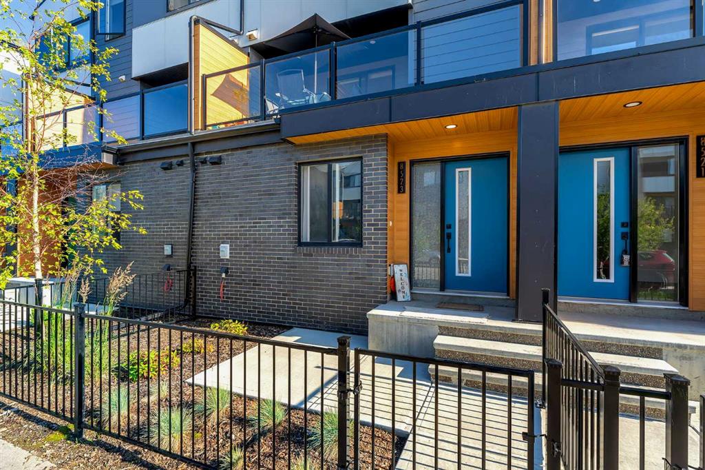 8523 19 Avenue SE, Calgary, Alberta, T2A7W8