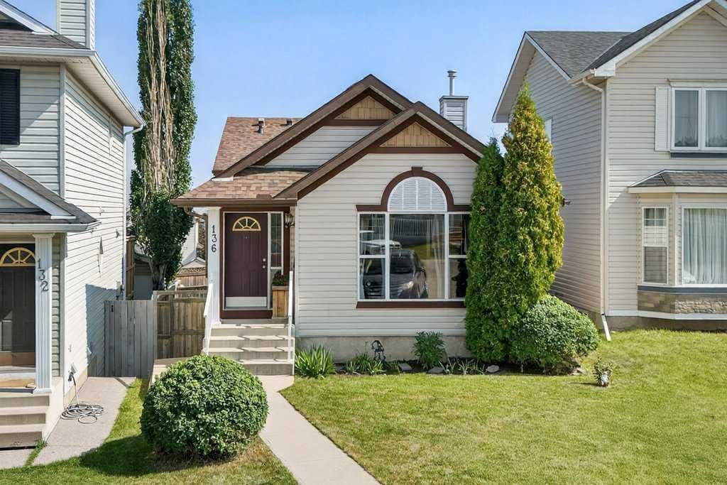 136 Hidden Hills Place NW, Calgary, Alberta, T3A 6E2
