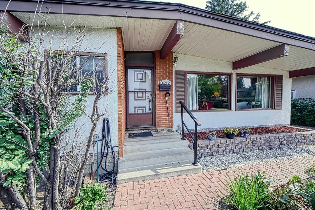 10212 8 Street SW, Calgary, Alberta, T2W 0H1