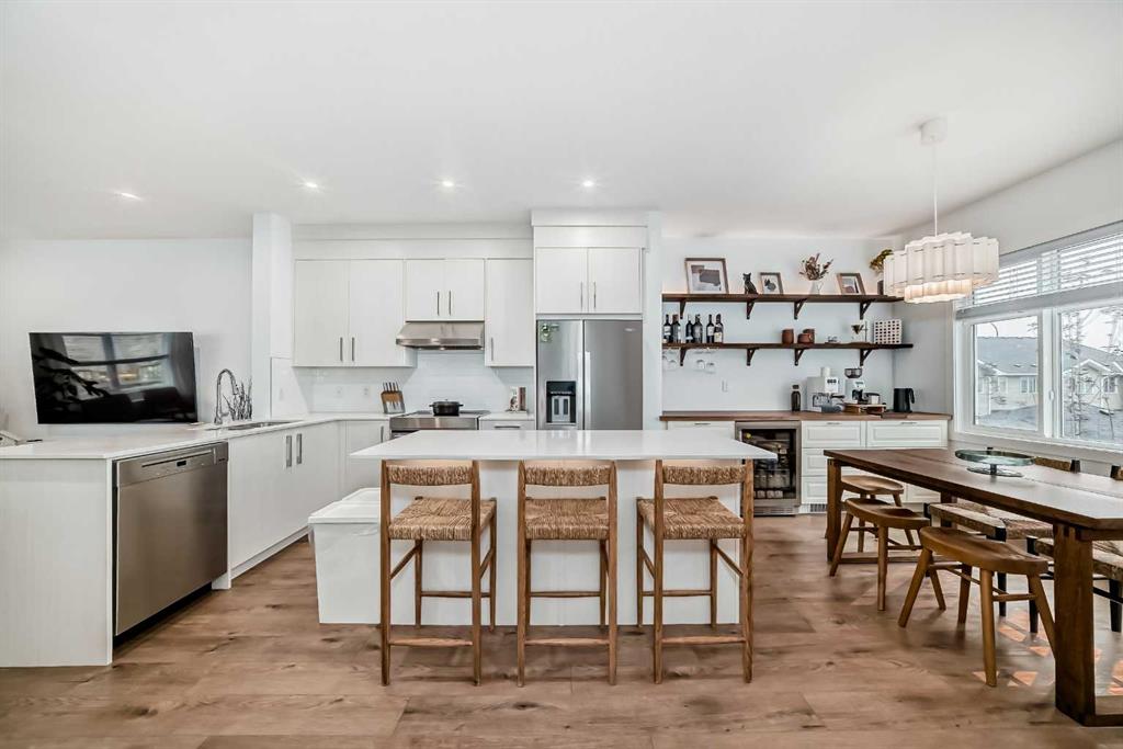 14209 1 Street NW, Calgary, Alberta, T3P1Y4