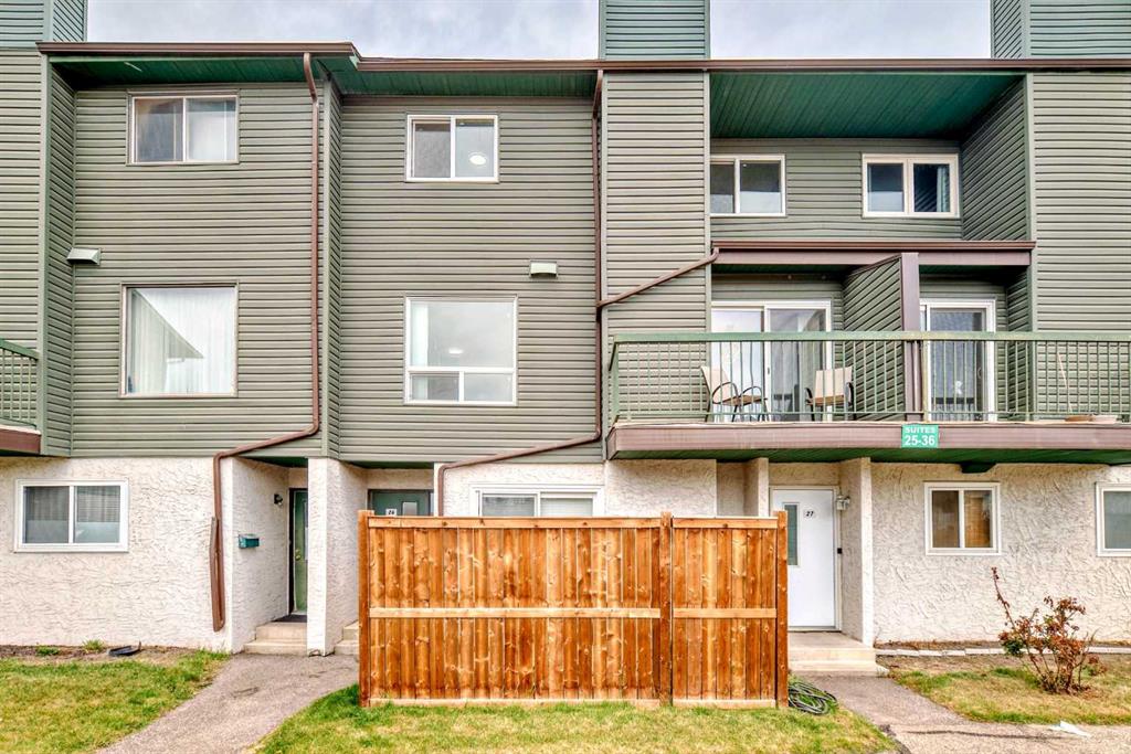 #26 2511 38 Street NE, Calgary, Alberta, T1Y4M7