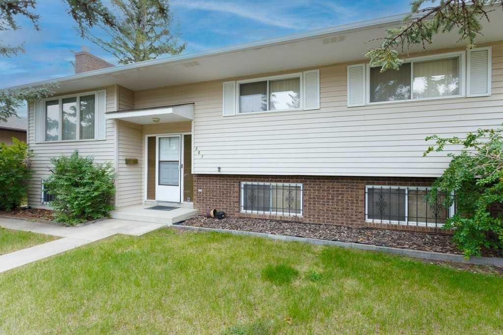 307 Silverthorn Way NW, Calgary, Alberta, T3B 4E8