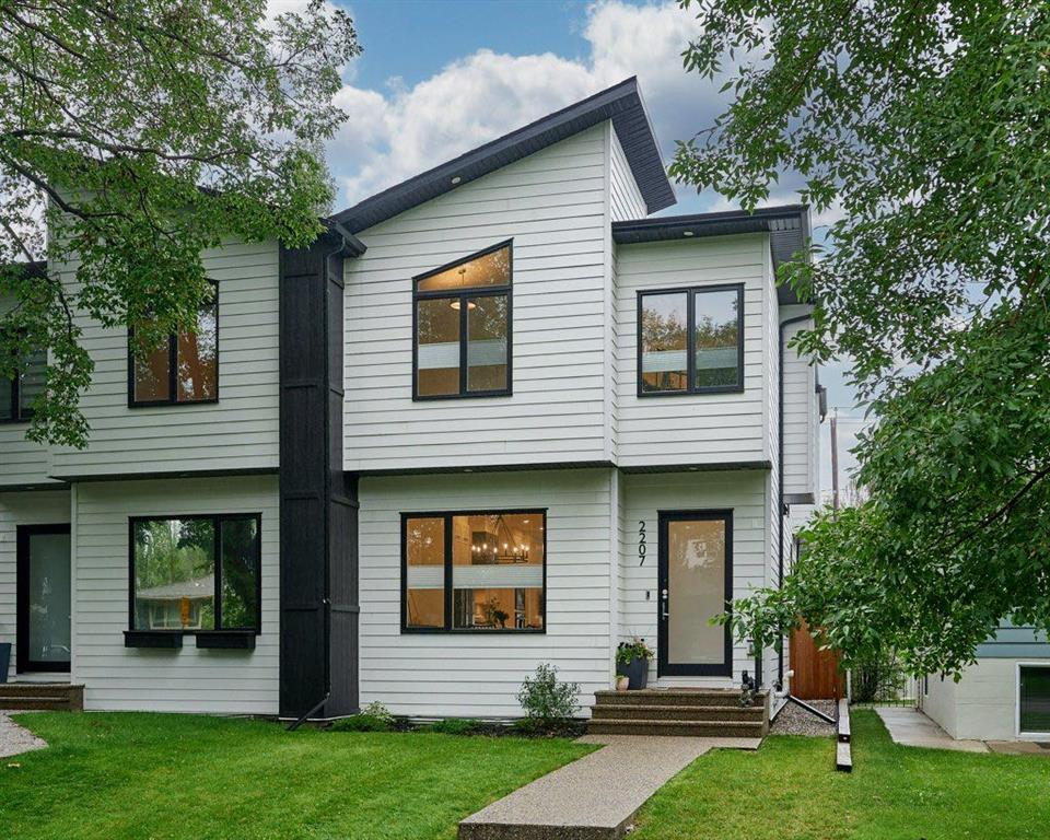 2207 7 Street NE, Calgary, Alberta, T2E 4C7