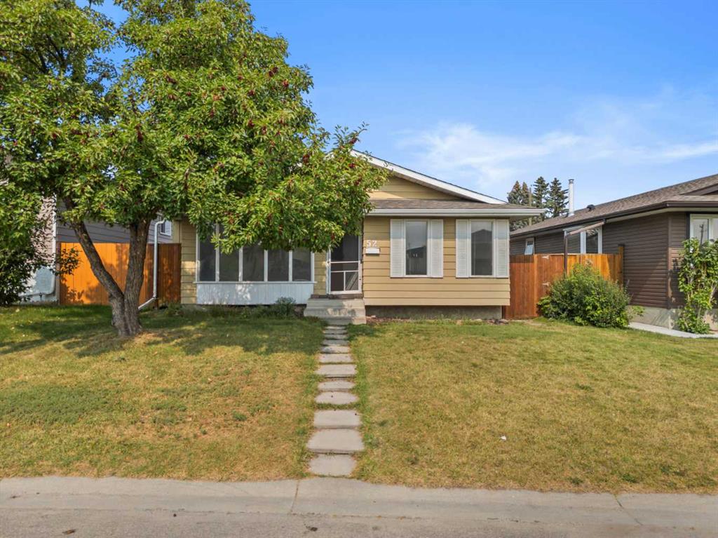 52 Dover Ridge Court SE, Calgary, Alberta, T2B 2M8