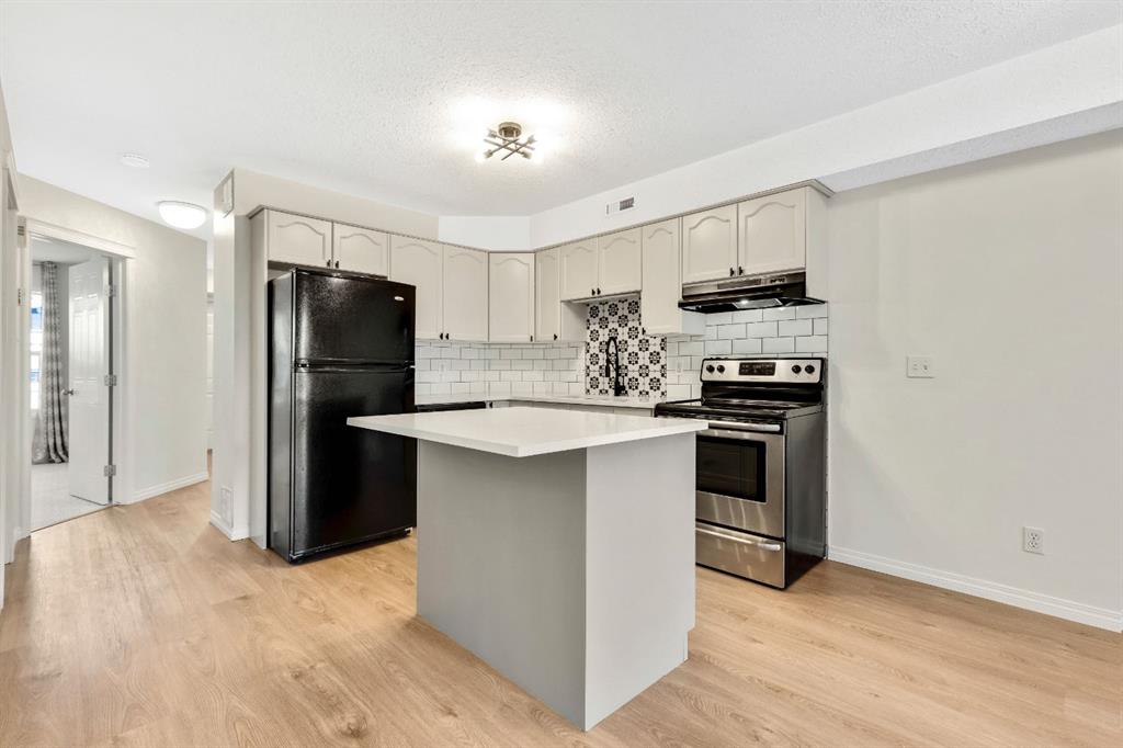 #321 103 Strathaven Drive, Strathmore, Alberta, T1P 1W3