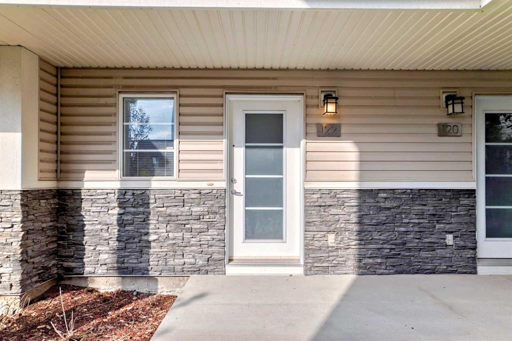 122 Redstone View NE, Calgary, Alberta, T3N 0M9
