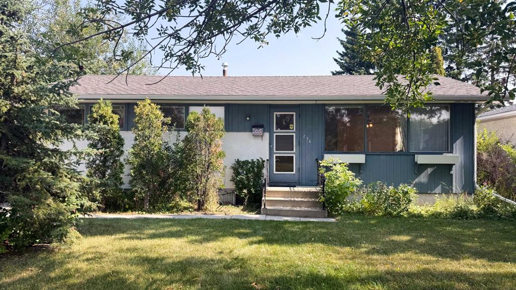 236 Westwood Drive SW, Calgary, Alberta, T3C2W3