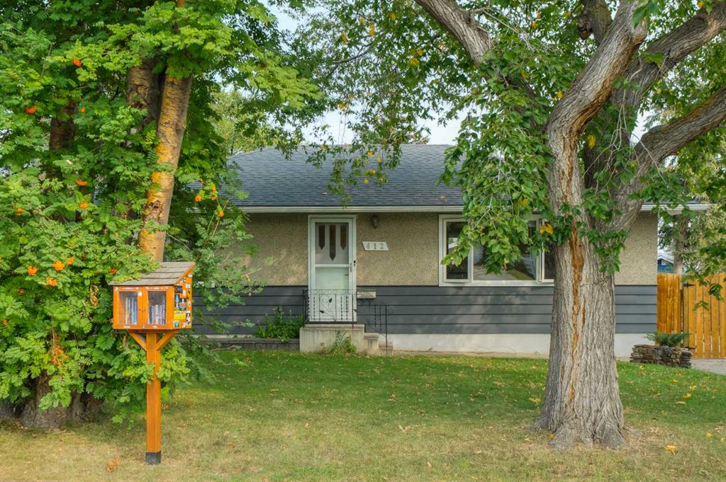 412 Tavender Road NW, Calgary, Alberta, T2K3M2