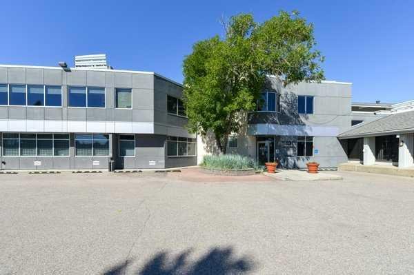 #202 5917 1a Street SW, Calgary, Alberta, T2H 0G4