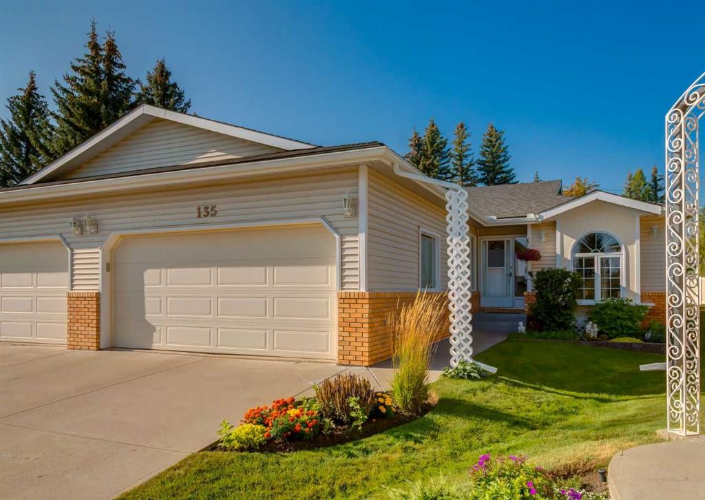 135 Shawnee Manor SW, Calgary, Alberta, T2Y 1W7