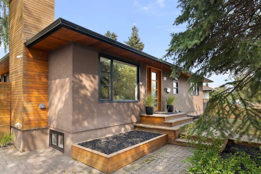 28 Glamorgan Drive SW, Calgary, Alberta, T2E4S2