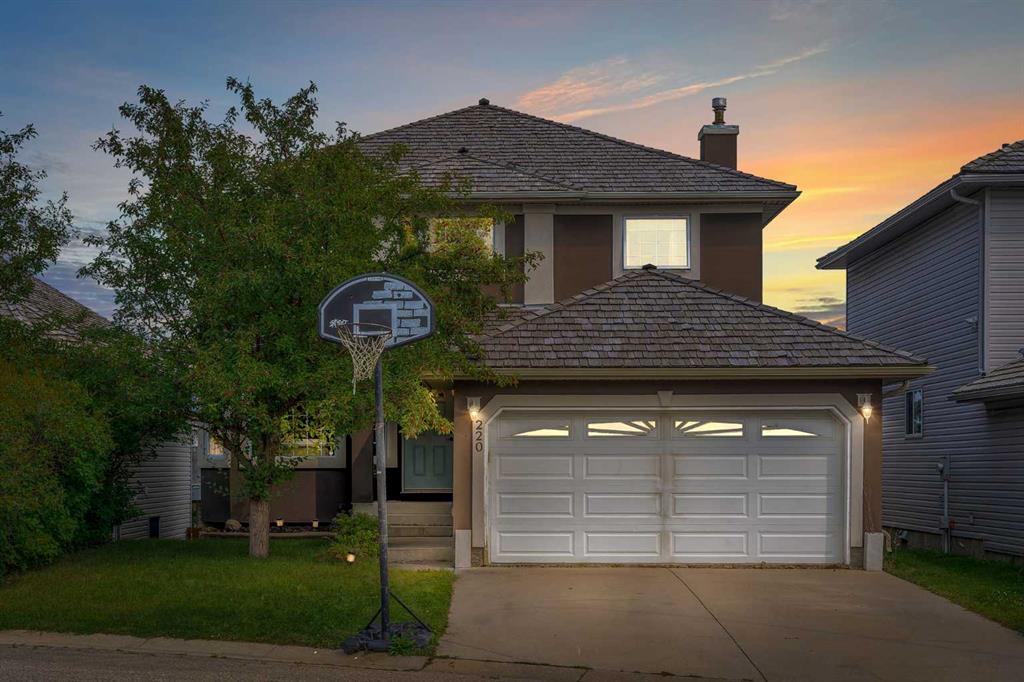 220 Edgeridge Gardens NW, Calgary, Alberta, T3A 5Z1