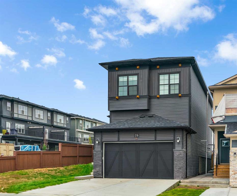 28 Carringvue Passage NW, Calgary, Alberta, T3P 2G5
