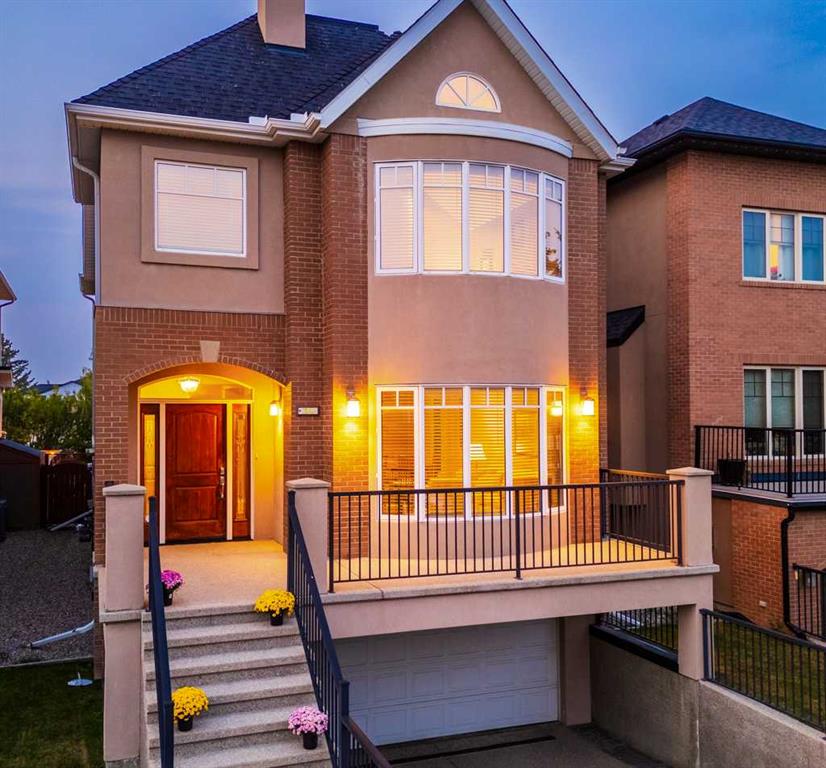 24 Aspen Meadows Green SW, Calgary, Alberta, T3H 5J9