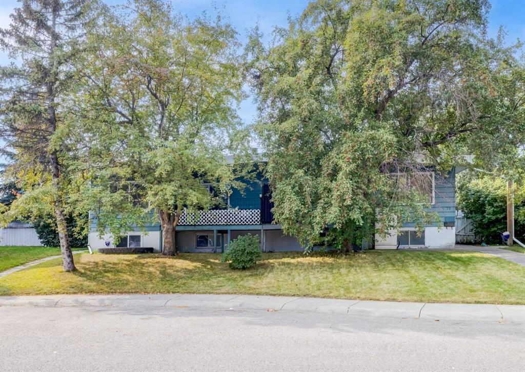 70 & 72 Allandale Close SE, Calgary, Alberta, T2H 1V9