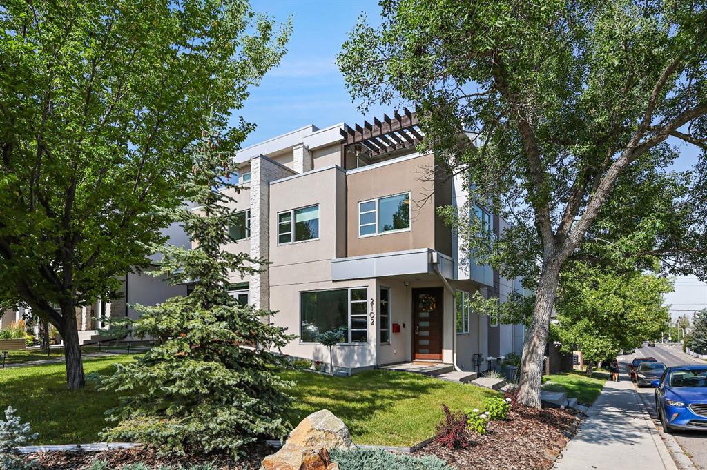 2102 28 Avenue SW, Calgary, Alberta, T2T1K5