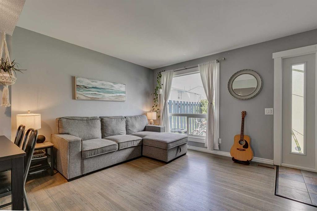 #12 6440 4 Street NW, Calgary, Alberta, T2K 1B8