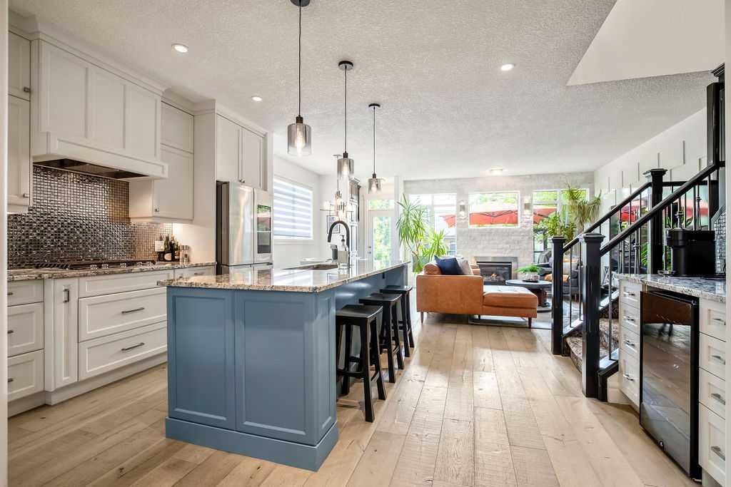 2133 5 Avenue NW, Calgary, Alberta, T2N 0S6