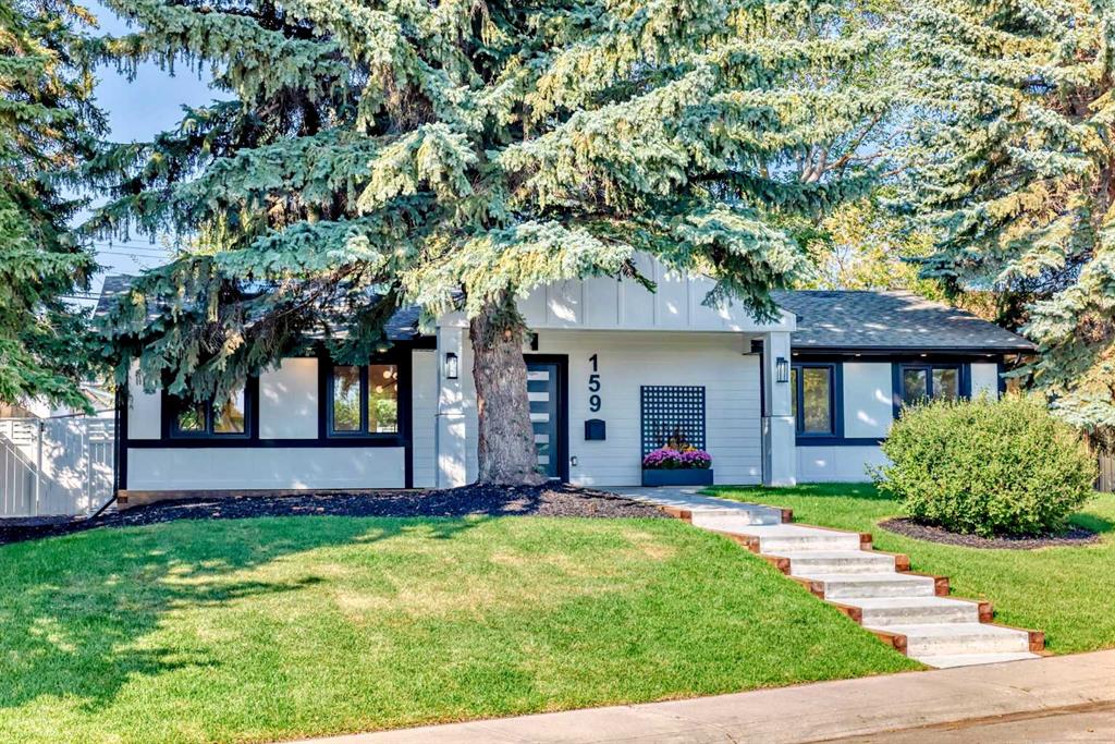 159 Lake Wapta Rise SE, Calgary, Alberta, T2J 2N2