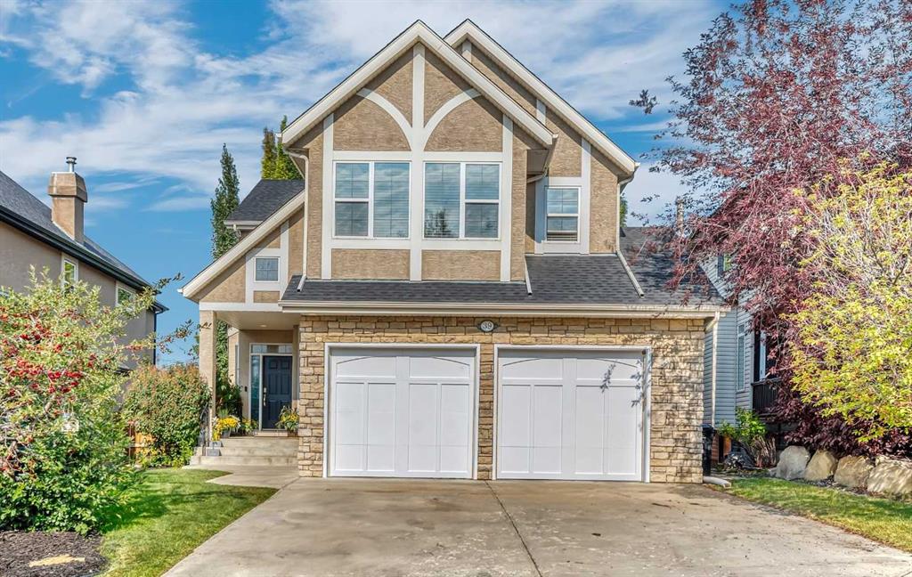 39 Crestridge Way SW, Calgary, Alberta, T3B 5Z3