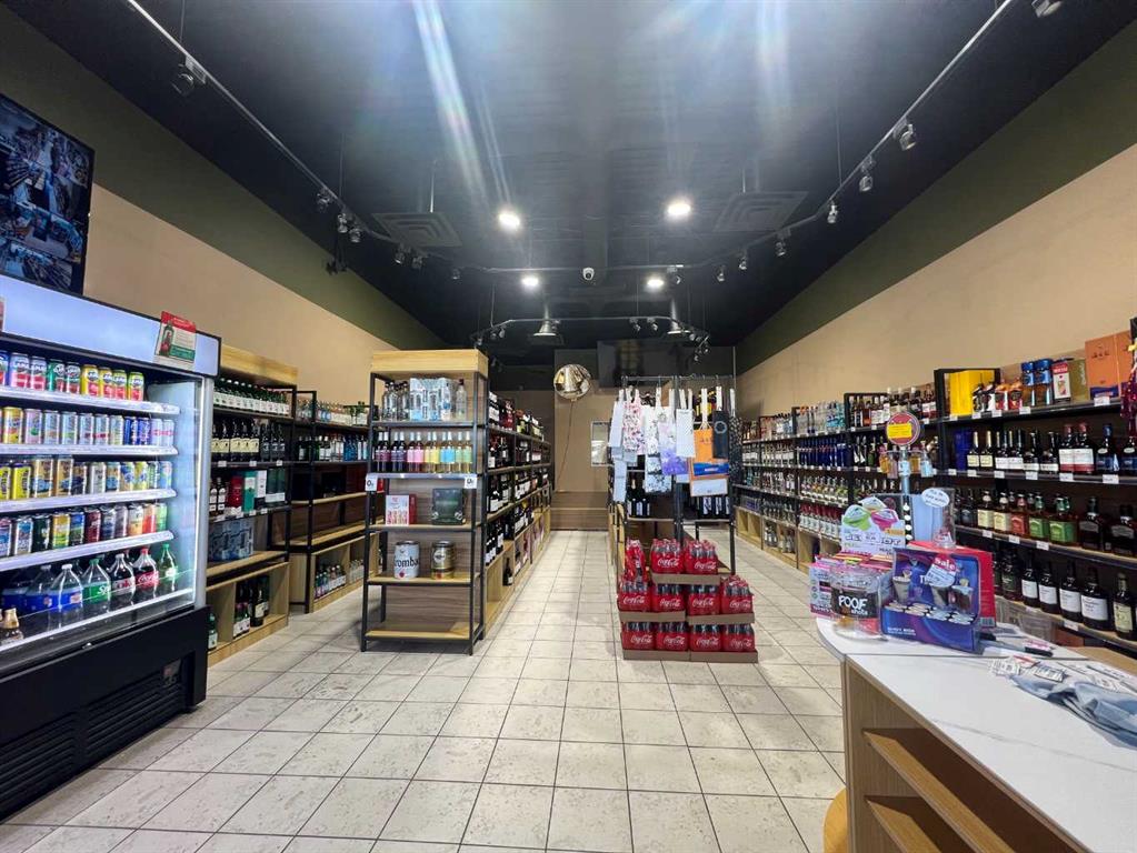 9677 Macleod Trail SW, Calgary, Alberta, T2J0P6