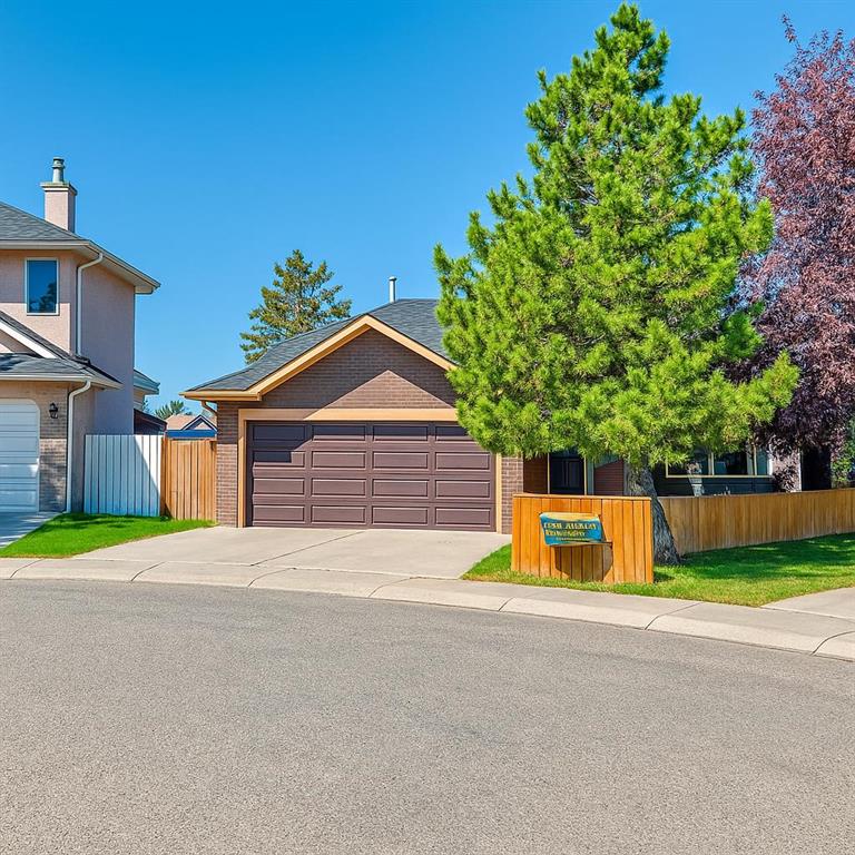 52 MARTINGLEN Place NE, Calgary, Alberta, T3J 3J1