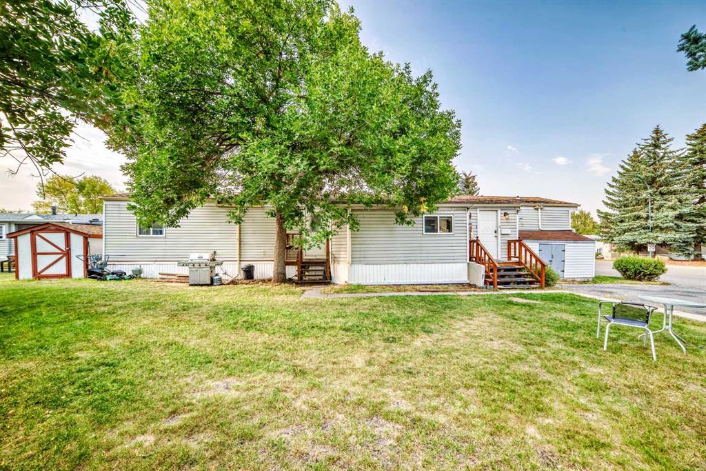 17 Burroughs Place NE, Calgary, Alberta, T1Y 6K5