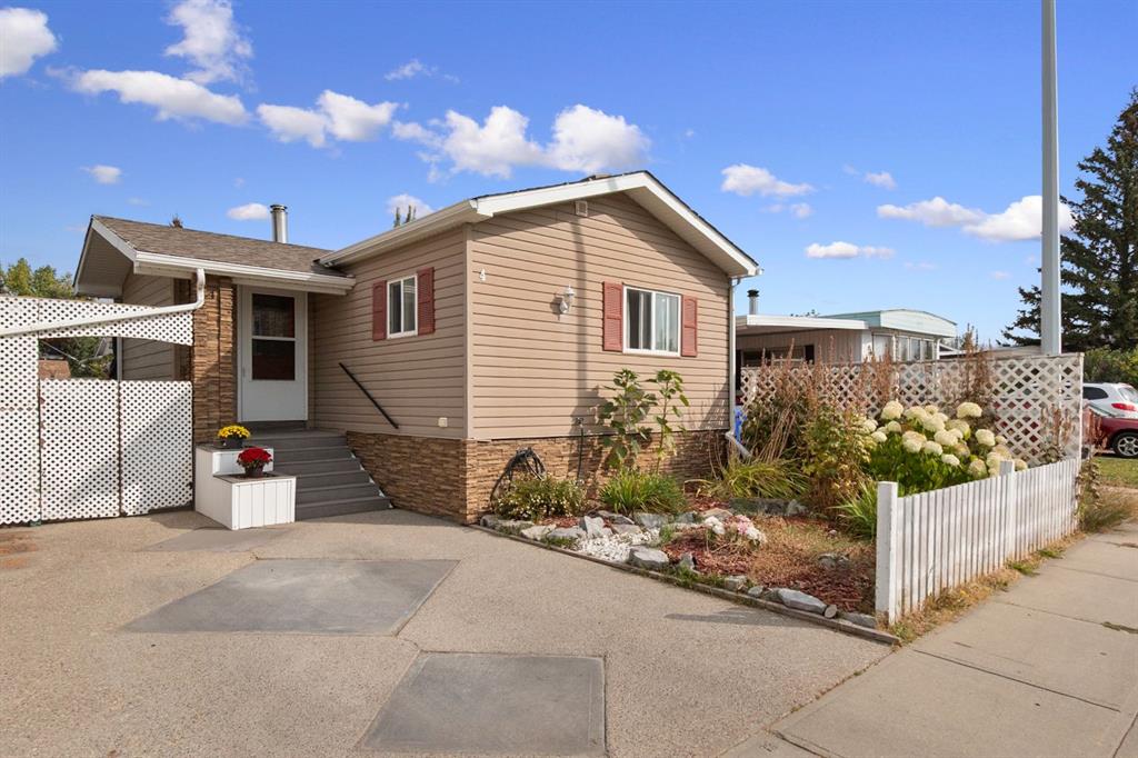 4 Birch Close, Olds, Alberta, T4H 1M2