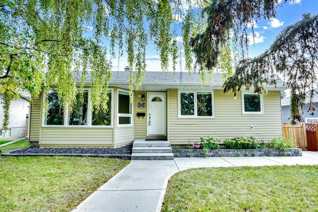 88 Westwood Drive SW, Calgary, Alberta, T3C 2V7