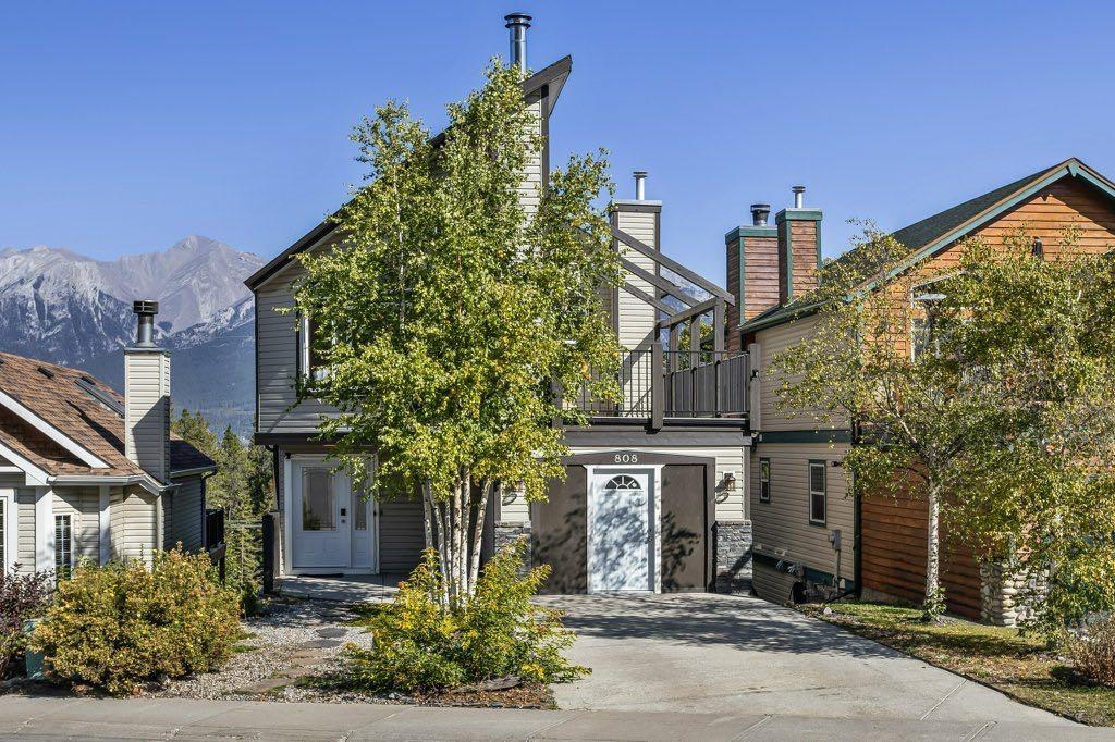 808 Lawrence Grassi Ridge, Canmore, Alberta, T1W 2Y6