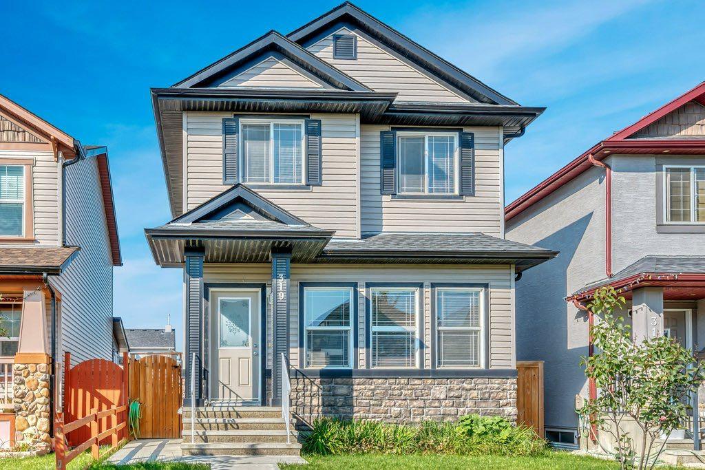 319 SADDLEBROOK Circle E, Calgary, Alberta, T3J 0J9