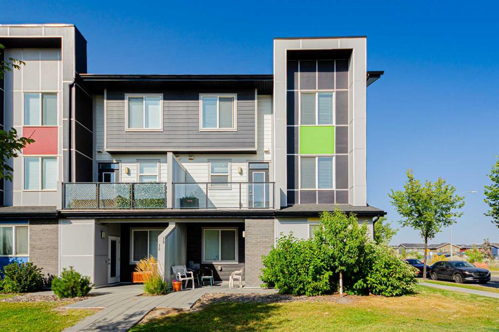 #202 515 Redstone Walk NE, Calgary, Alberta, T3N 1M5