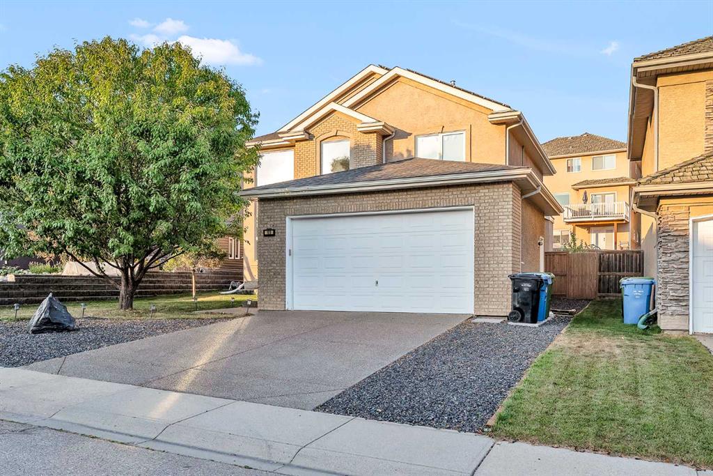 109 Royal Crest Terrace NW, Calgary, Alberta, T3G 4M2