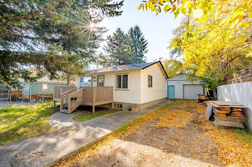 6507 34 Avenue NW, Calgary, Alberta, T3B1M9