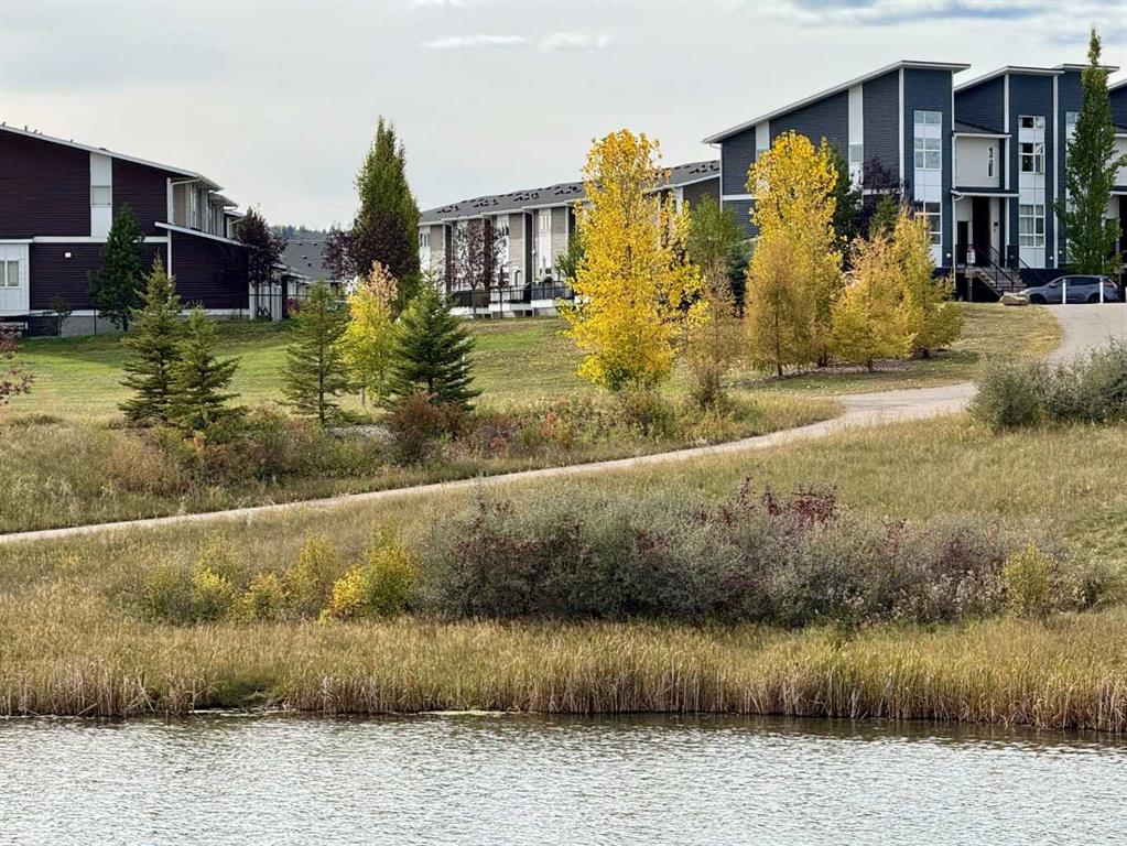 10 Walden Lane SE, Calgary, Alberta, T2X 2A7