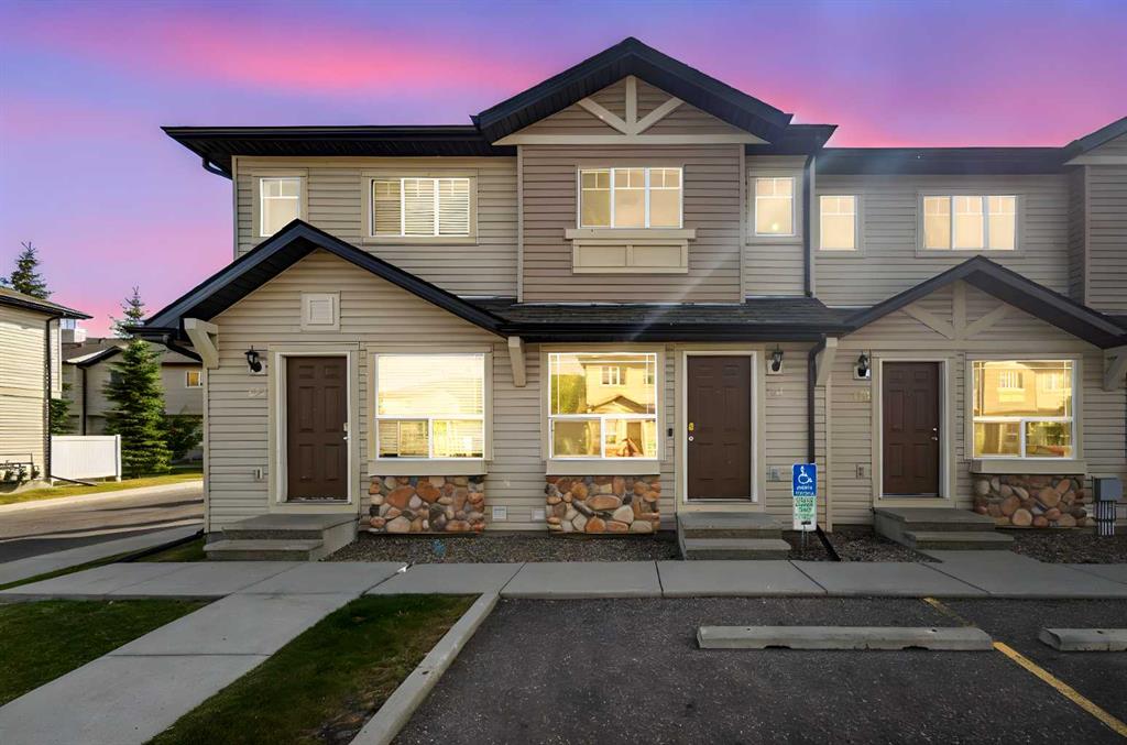 131 Saddlebrook Point NE, Calgary, Alberta, T3J 0G3