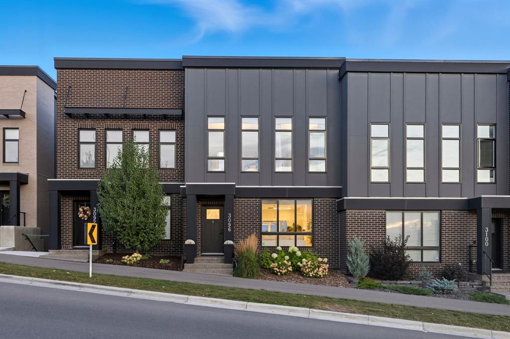 3096 85 Street SW, Calgary, Alberta, T3H6C7