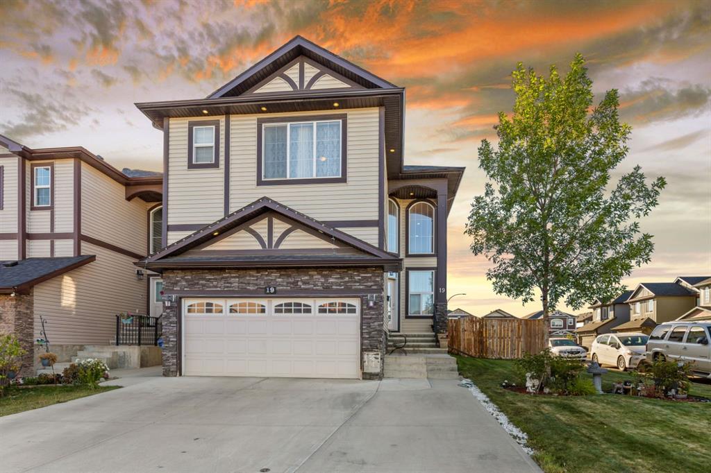 19 SADDLELAKE View NE, Calgary, Alberta, T3J0R6
